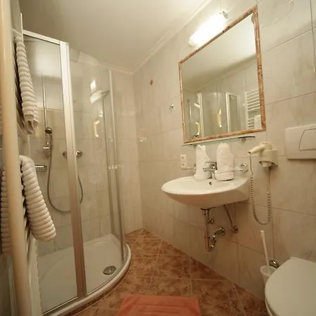 Pension&appartements Marxenhof アパートホテル ペルティサウ