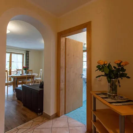 Pension&appartements Marxenhof 4* ペルティサウ