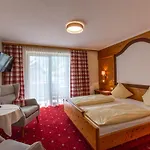 Apart-hotel Pension&appartements Marxenhof 4*