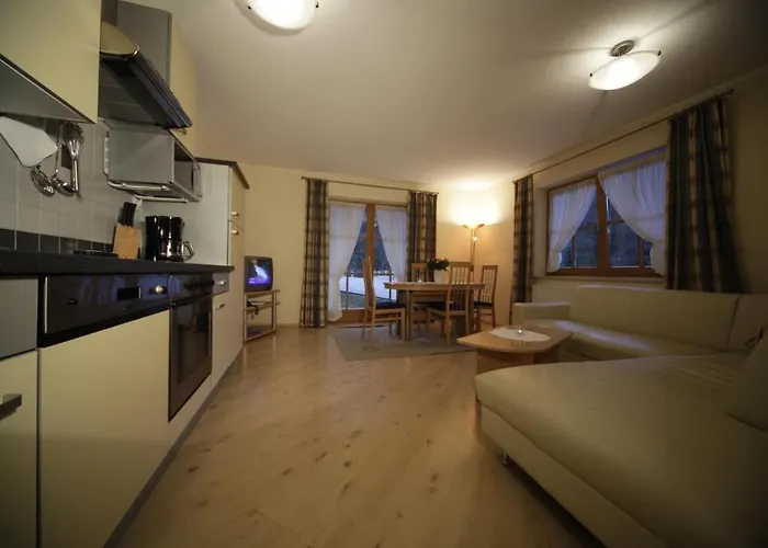 Apart Otel Pension&appartements Marxenhof 4*