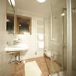 Pension&appartements Marxenhof 4* פרטיסאו