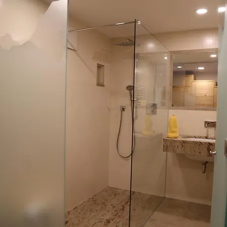 شقة فندقية بنسيون وشقق ماركسينهوف 4*